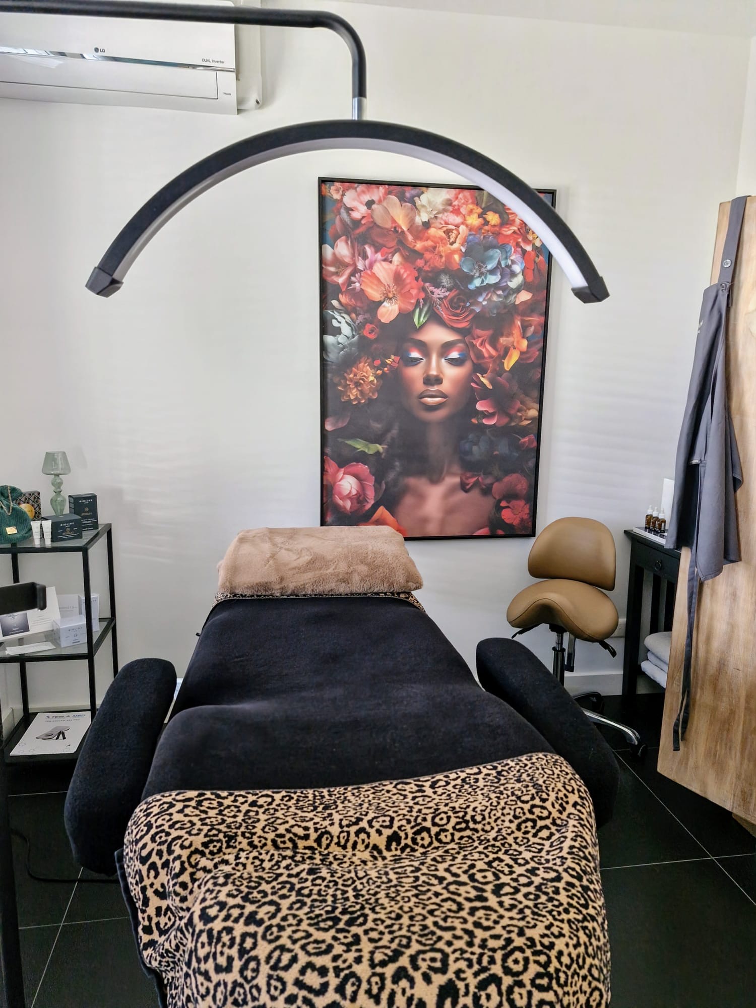 Salon afbeelding 16